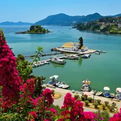 Jak dojechać z lotniska Korfu do Kavos - tanio i szybko bez stresu